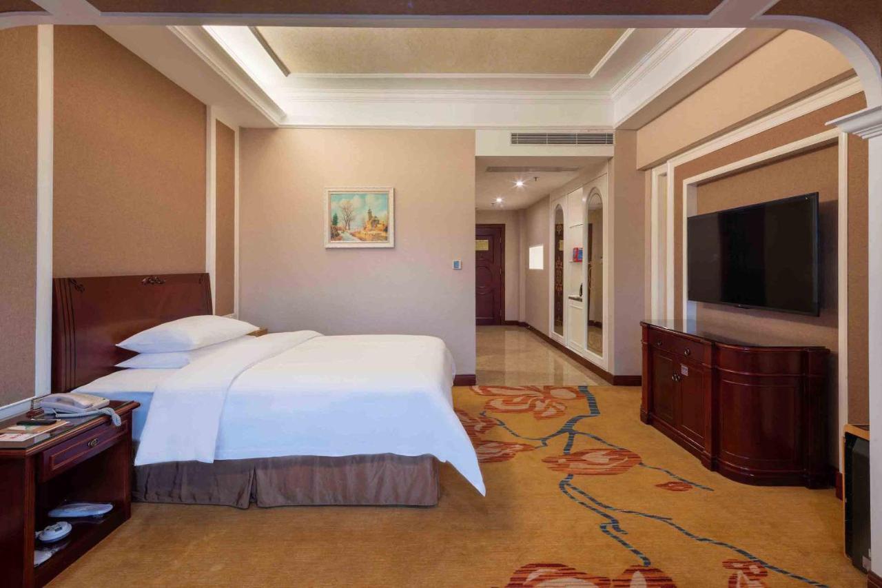 Vienna Hotel Shenzhen Songgang Liye Road Extérieur photo