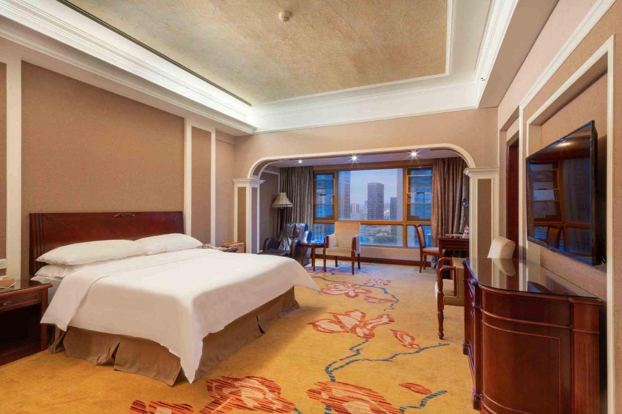 Vienna Hotel Shenzhen Songgang Liye Road Extérieur photo